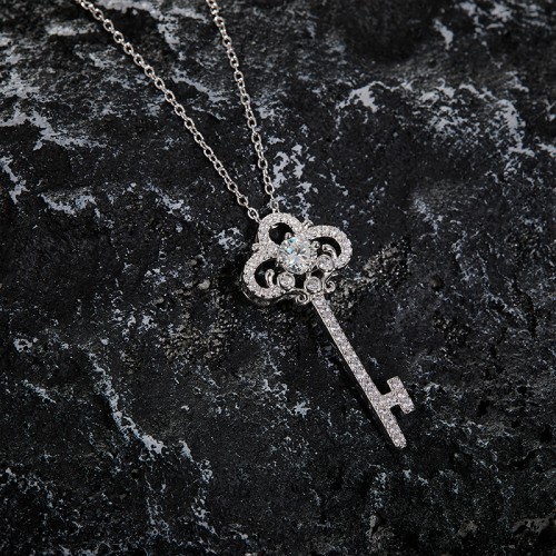 S925 Silver Moissanite Love key Pendants 1CT Certified Hip Hop Style Jewelry Personalized customization Valentine Day Gift
