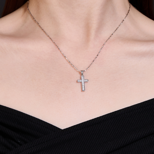 S925 Silver Moissanite 2.5mm 1CT Cross Pendant High Texture The Fast and the Furious Same Style European and American Explosive