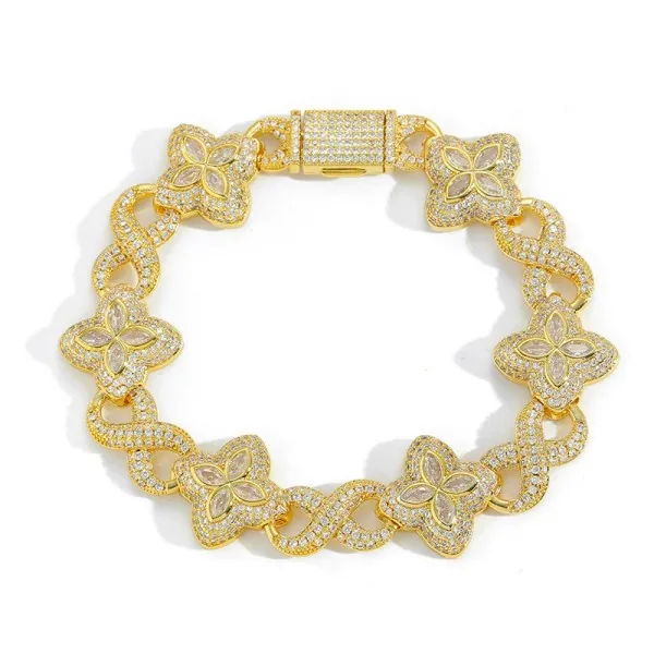 High-luxury style four leaf clover loop-clasp moissanite bracelet
