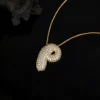 Moissanite / P