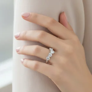 18k Plated Staggered Moissanite Engagement Ring - The second picture