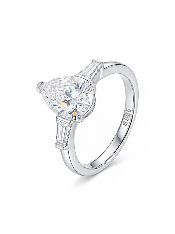 925 Sterling Silver Solitaire High Setting Moissanite Ring - The second picture